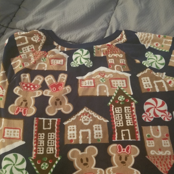 Disney Woman's Holiday Pajama Set - Picture 3 of 8